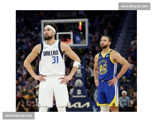 雷霆对决勇士西部豪强碰撞赛场火花四溅之夜巨星争锋战术博弈引爆期待